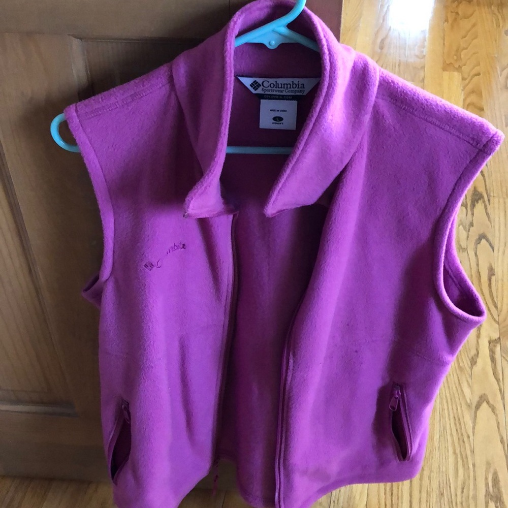 Cute light weight fleece vest